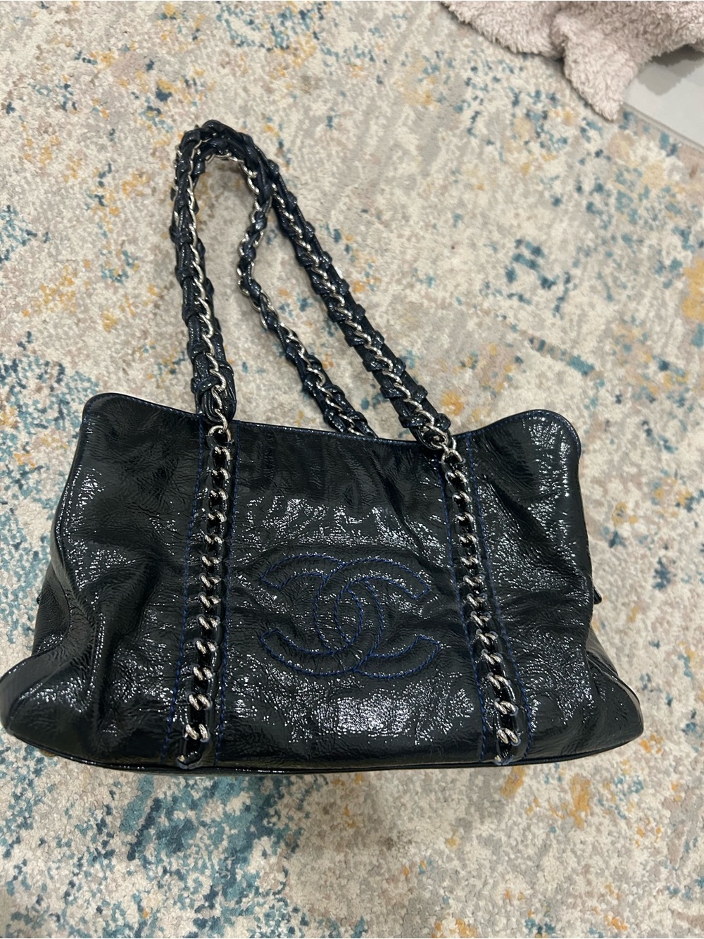 CHANEL Black Quilted Patent Leather Chain Shoulder Bag
